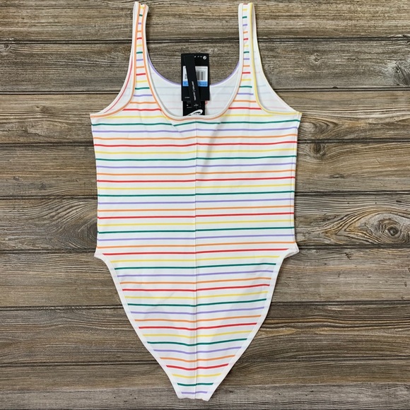 🎉HP🎉Nike Sportswear Retro Bodysuit White M - Picture 6 of 7